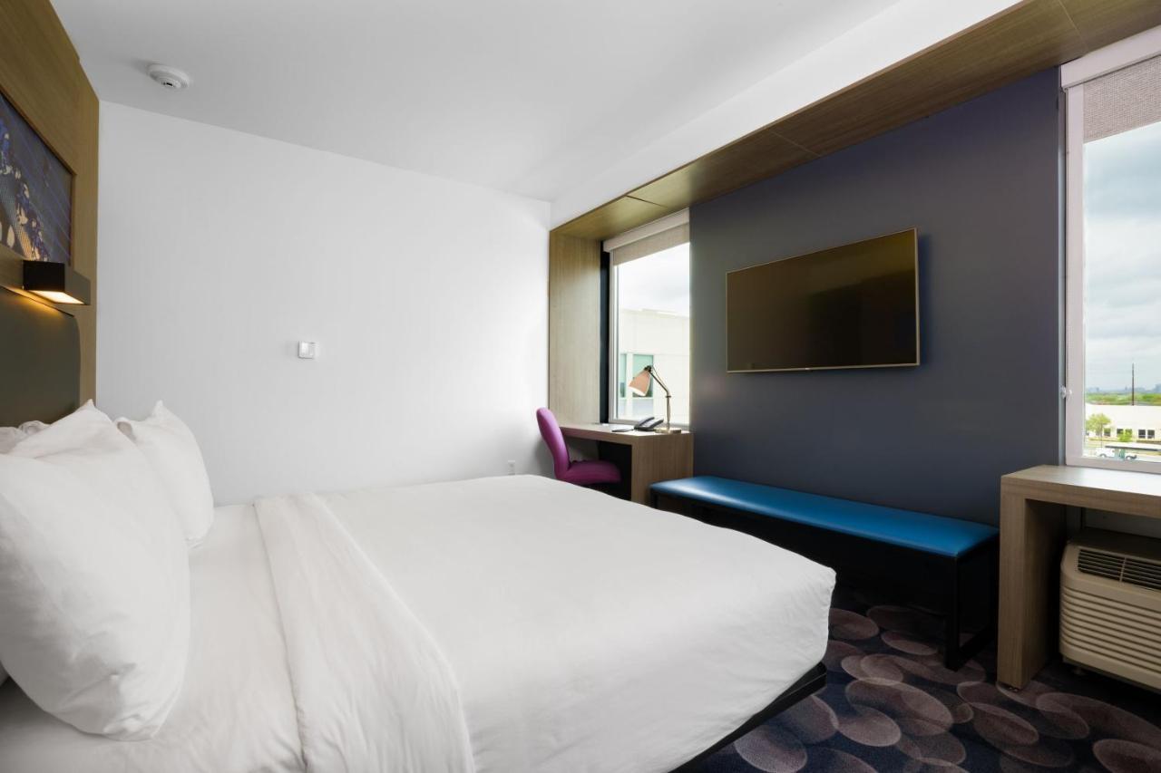 Aloft Guest room 1 King,1350754594:JPEG