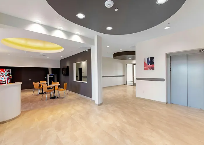 Studio 6 Austin Airport